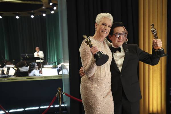 【第95回アカデミー賞】助演男優賞はキー・ホイ・クァン！　元人気子役が華麗なるスクリーン復活