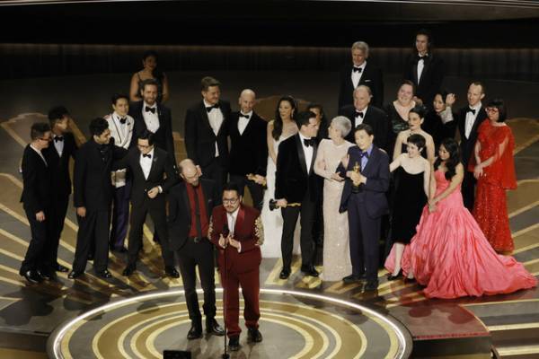 【第95回アカデミー賞】作品賞は『エブリシング・エブリウェア・オール・アット・ワンス』！ 最多7部門受賞