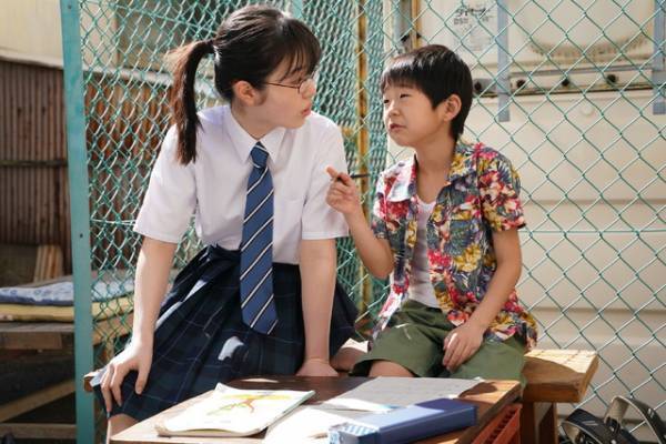 豊嶋花×今泉力哉監督、Netflix映画『ちひろさん』の主題歌くるり「愛の太陽」MV解禁