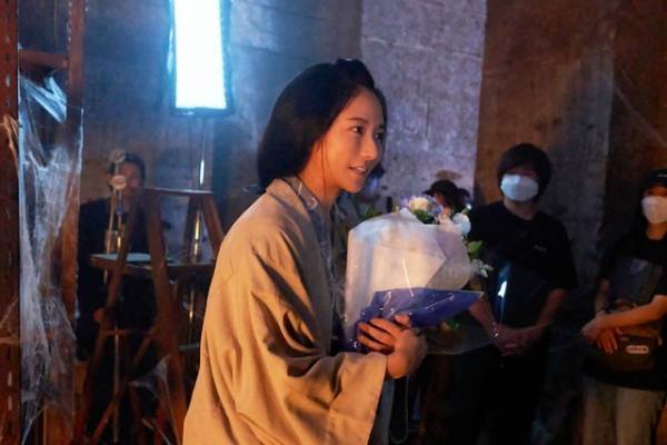 高橋一生＆飯豊まりえ『岸辺露伴 ルーヴルへ行く』半年かけクランクアップ