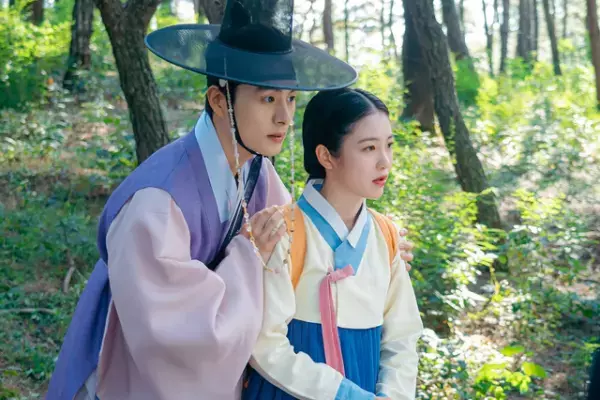 「ザ・グローリー」シン・イェウンら注目俳優集結「コッソンビ（イケメンの士）熱愛史」日韓同時配信