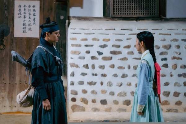 「ザ・グローリー」シン・イェウンら注目俳優集結「コッソンビ（イケメンの士）熱愛史」日韓同時配信