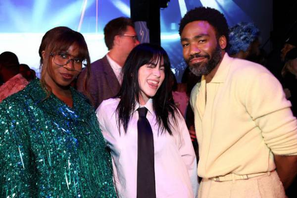 ビリー・アイリッシュ、強烈な俳優デビュー「キラー・ビー」場面写真＆LAプレミア写真到着