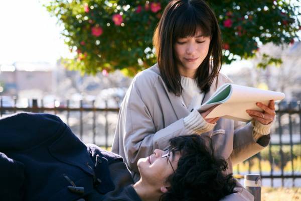 瀬戸康史＆上野樹里の膝枕シーン公開！ 2夜連続SP「私小説」