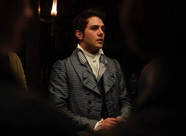 知性と洗練さ纏うグザヴィエ・ドラン登場シーン『幻滅』本編映像