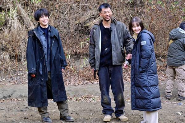 過酷な撮影の合間に笑顔も　竹内涼真主演「君と世界が終わる日に」S4メイキング映像