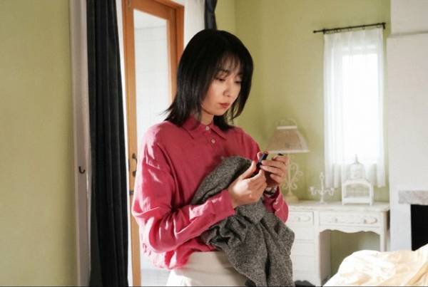 「夫婦が壊れるとき」、稲森いずみ“陽子”に「旦那と少しでも関わる女性全員が怪しく見えるの共感」の声、演技も高評価