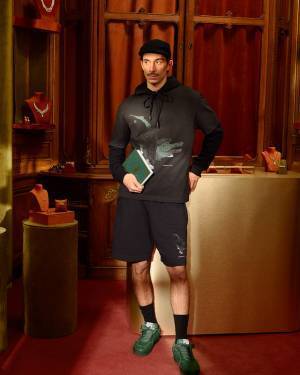 「ストレンジャー・シングス」「ブリジャートン家」ほかNetflix話題作がLACOSTEとコラボ