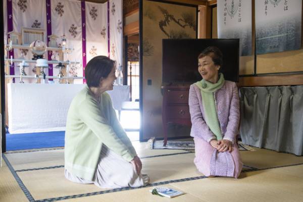筒井真理子演じる主人公がハマる新興宗教とは？『波紋』本編映像＆場面写真解禁