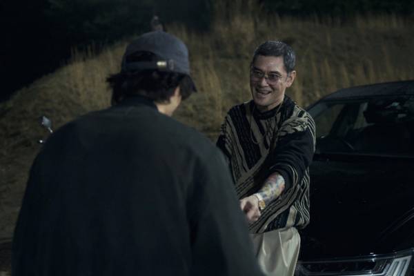 古田新太＆杉本哲太ら村に隠された闇を体現『ヴィレッジ』怪演場面写真