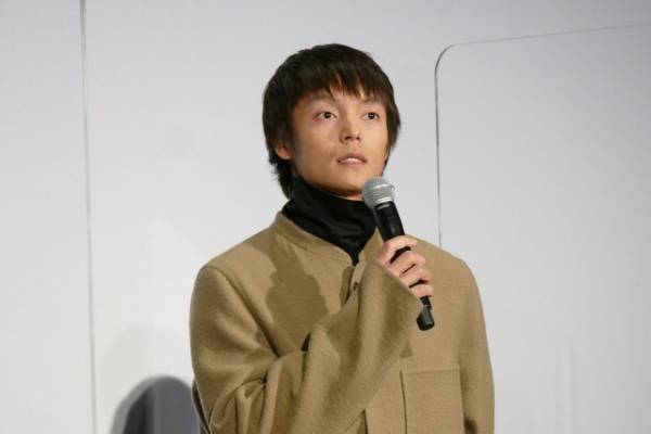 松岡茉優＆窪田正孝、初共演！石井裕也監督による完全オリジナル脚本『愛にイナズマ』公開