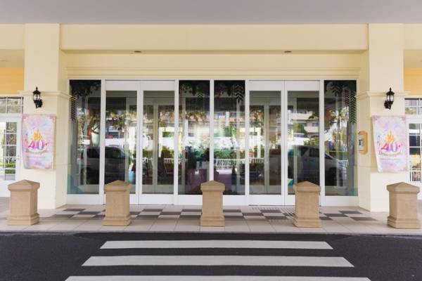 【ディズニー】40周年の祝祭感をホテルでも！東京ディズニーセレブレーションホテルの期間限定ルームに潜入