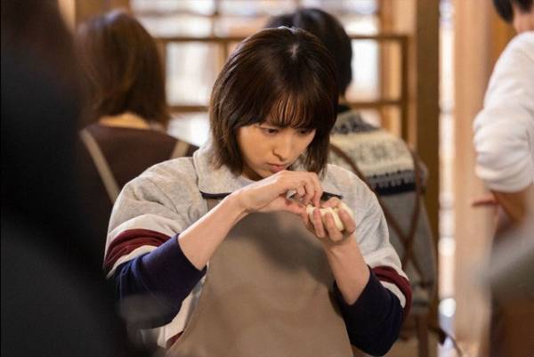 「日曜の夜ぐらいは...」、清野菜名“サチ”に「楽しいことを受け付けない価値観。あれ分かる」と共感相次ぐ