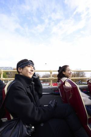 高橋一生＆飯豊まりえ＆長尾謙杜…『岸辺露伴 ルーヴルへ行く』メイキング＆オフショット一挙公開