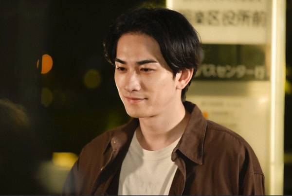 「unknown」第4話 怒涛の展開に視聴者「感情の高低差えぐい」、志尊淳“座山”のポンコツぶりも話題に