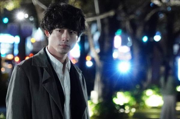 「Dr.チョコレート」第4話、白山乃愛“唯”をおんぶする坂口健太郎“Teacher”に「尊くて何度も観てしまう」の声