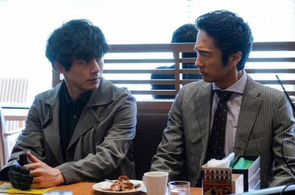 「Dr.チョコレート」第4話、白山乃愛“唯”をおんぶする坂口健太郎“Teacher”に「尊くて何度も観てしまう」の声