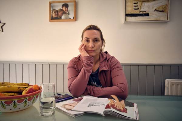 「I AM ルース」ケイト・ウィンスレット「助けを求めて」英国アカデミー賞で若者へメッセージ