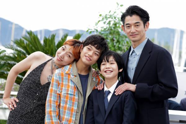 『万引き家族』『ベイビー・ブローカー』に続きクリーニング屋が登場する理由が明らかに　『怪物』カンヌ公式会見