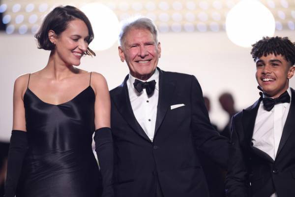 ハリソン・フォード、名誉パルムドール受賞で「感動」 『インディ・ジョーンズ』最新作の上映ではスタオベ受け涙をこらえる