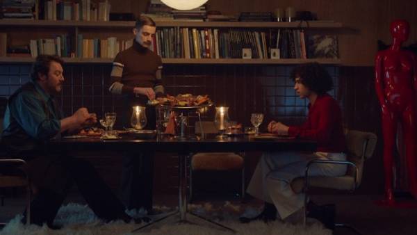 フランソワ・オゾン監督『苦い涙』大島依提亜による新ビジュアル到着