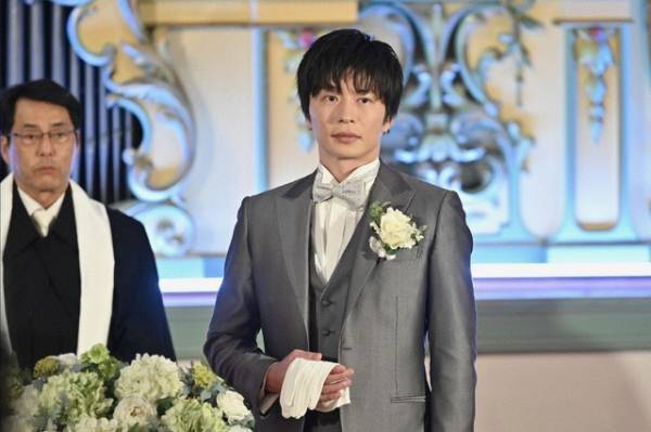 「unknown」第6話　血だらけ“結婚式”で倒れていた人物の“正体”に驚きの声「虎ちゃんじゃなかった！」