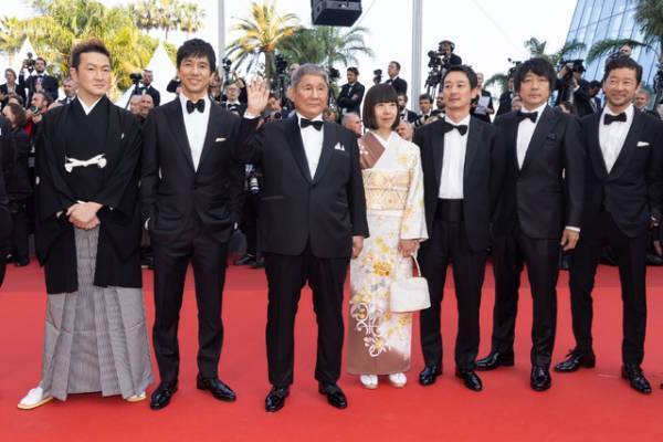 北野武監督『首』5分間のスタンディングオベーションに、西島秀俊も「感動しています」