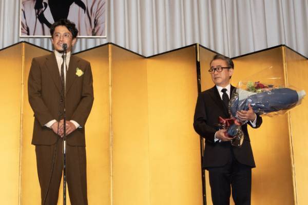 向田邦子賞贈賞式に小栗旬＆新垣結衣＆生田斗真ら登場　受賞作は「鎌倉殿の13人」