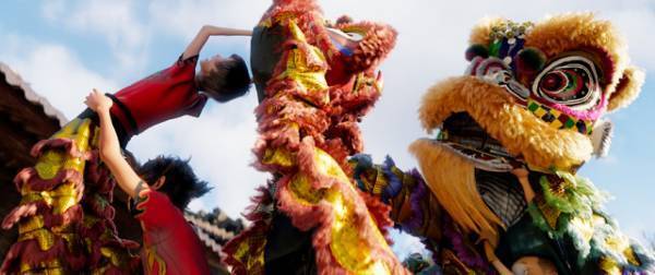 少年と赤い獅子舞の運命的な出会い…『雄獅少年／ライオン少年』冒頭10分公開