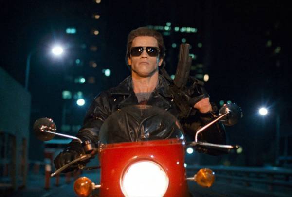 ジェームズ・キャメロン監督、『ターミネーター』の新作の脚本を執筆中と明かす