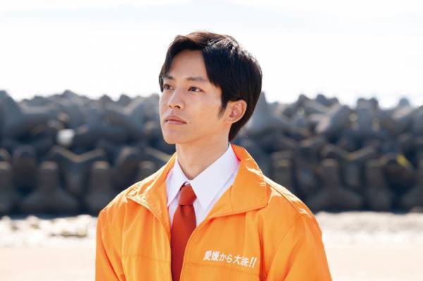 松坂桃李演じる能天気議員、ある意味素直で憎めない？「離婚しようよ」場面写真