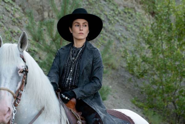ノオミ・ラパス「すぐに恋に落ちた」「ジャンゴ　ザ・シリーズ」で体現した西部劇の新たな女性像