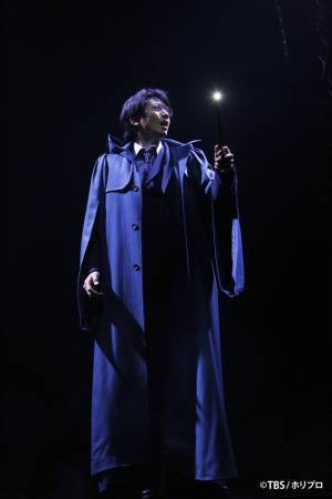 向井理が千穐楽、舞台「ハリー・ポッターと呪いの子」コメント＆舞台写真