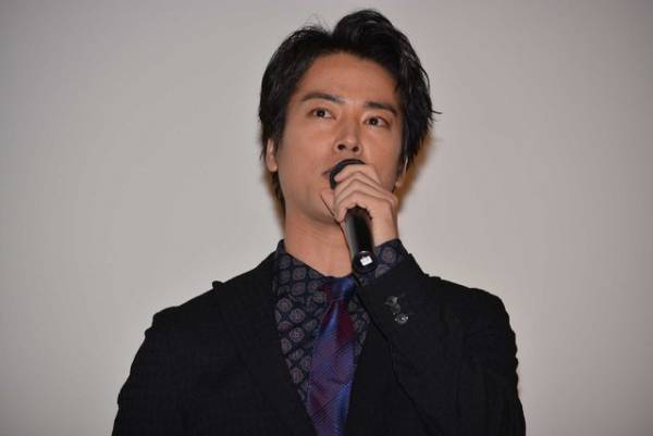 桐谷健太が二宮和也の友人役、板谷由夏は波瑠の姉を演じる『アナログ』キャスト解禁