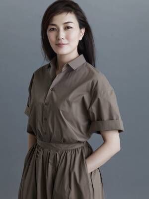 桐谷健太が二宮和也の友人役、板谷由夏は波瑠の姉を演じる『アナログ』キャスト解禁