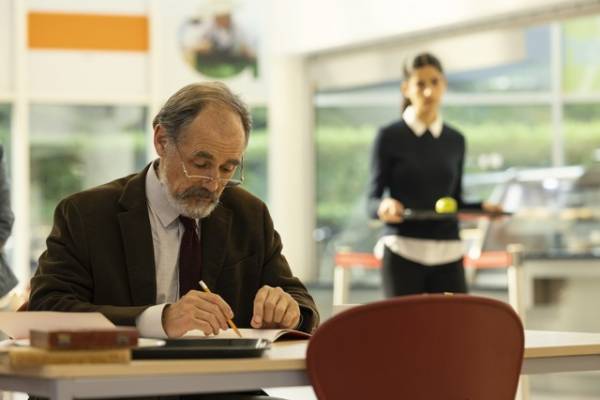 サイモン・ペッグ＆マーク・ライランスら共演、リアルなサイバー戦争描く「GCHQ：英国サイバー諜報局」日本上陸