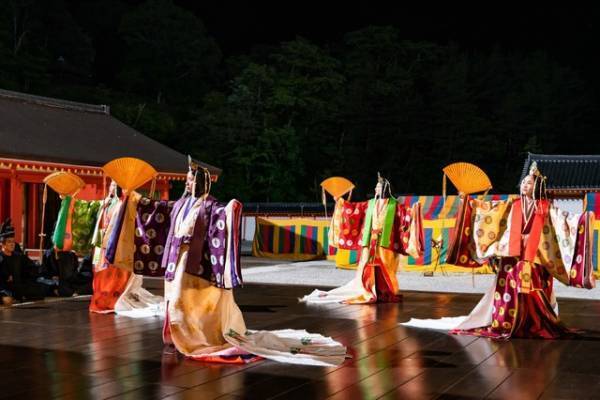 吉高由里子「作品をますます輝かせていけたら」大河「光る君へ」本格始動