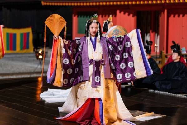 吉高由里子「作品をますます輝かせていけたら」大河「光る君へ」本格始動