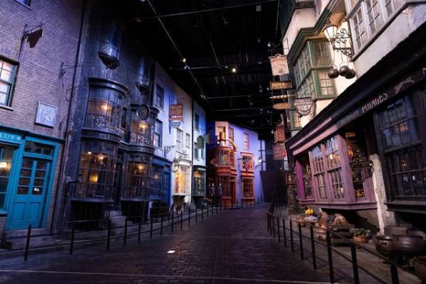 『ハリー・ポッター』の世界が広大な敷地に誕生！「ワーナー ブラザース スタジオツアー東京 - メイキング・オブ・ハリー・ポッター」体験レポ