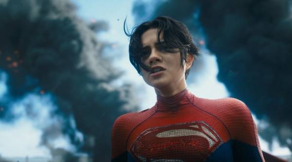 橋本愛演じるスーパーガールが仲間に加わる『ザ・フラッシュ』吹替版本編映像