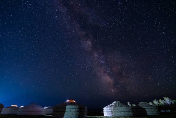 堺雅人主演ドラマ「VIVANT」モンゴルロケ中！ 壮大な冒険物語覗く映像公開