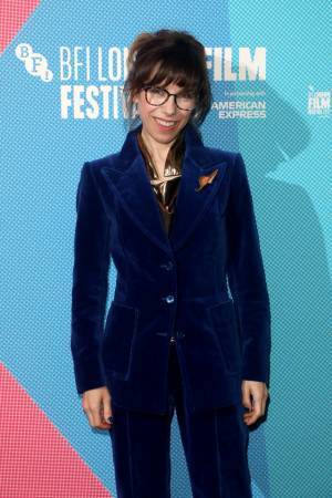 サリー・ホーキンス主演、歴史的発見に尽力した主婦の実話描く『ロスト・キング』9月公開