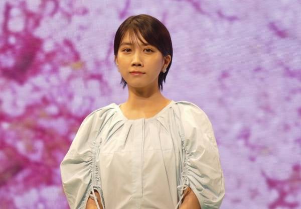 松本穂香が“推し俳優”堤真一の家政婦に「ミワさんなりすます」今秋放送