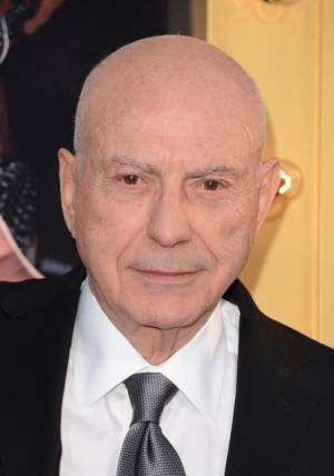 オスカー俳優アラン・アーキンが死去、89歳『リトル・ミス・サンシャイン』共演者やマイケル・ダグラスらお悔やみ