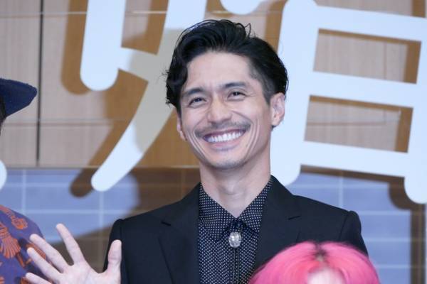 錦戸亮の「かしこみ、かしこみ～」に“可愛い＆最高”の声　Netflix「離婚しようよ」映像公開