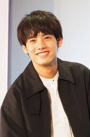 赤楚衛二＆生田絵梨花らの“いま言いたいこと”とは…？「こっち向いてよ向井くん」明日放送