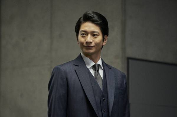 「警部補ダイマジン」第2話、土屋太鳳が生田斗真の秘密に迫る