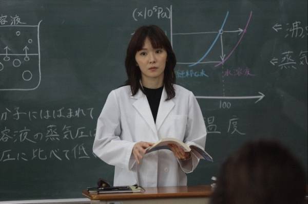 「最高の教師」1話、クライマックスのような展開と芦田愛菜の“告白”に「息するの忘れてた」「見入ってしまった」の声続出