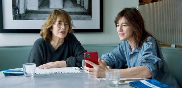 “母”ジェーン・バーキンの真実に迫るシャルロット・ゲンズブール初監督『ジェーンとシャルロット』本予告