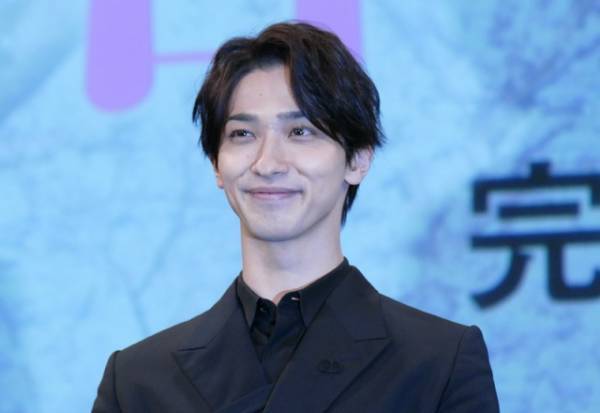 横浜流星「何度も救われました。出会えて良かった」　ダブル主演の佐藤浩市に感謝